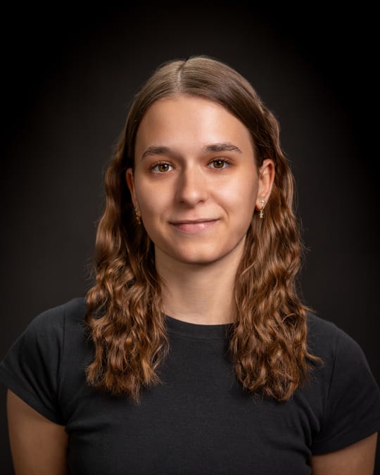 Alina Mund, Werkstudentin für Grafik, Video und Community bei UnitedCreation